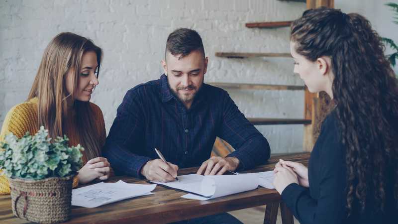 Jak usprawnić pracę agentów i doradców ubezpieczeniowych dzięki systemowi CRM?